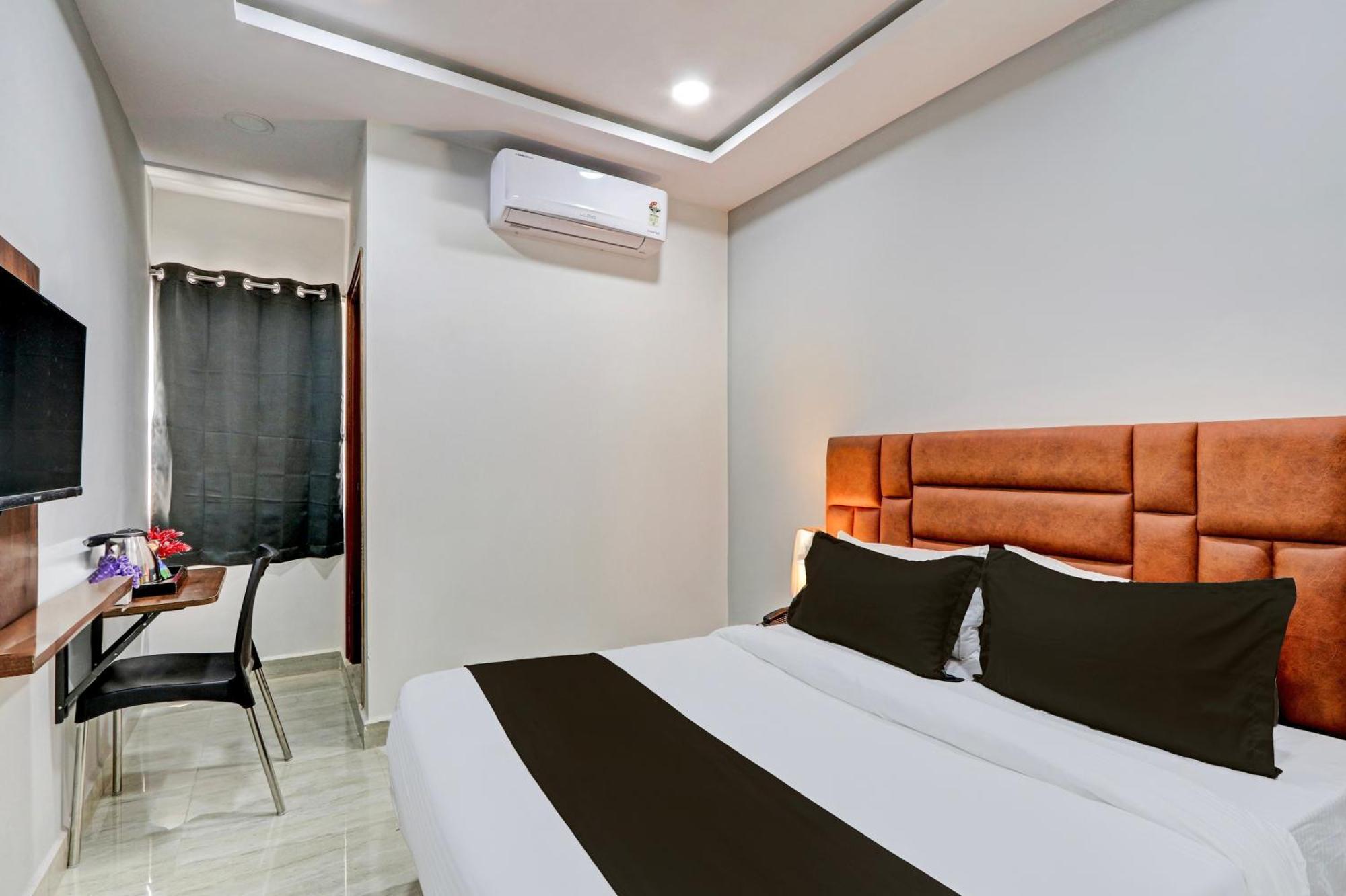 Super Hotel O Lavish Tranquil ハイデラバード エクステリア 写真