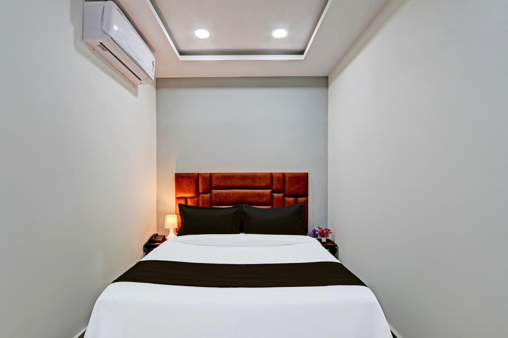 Super Hotel O Lavish Tranquil ハイデラバード エクステリア 写真